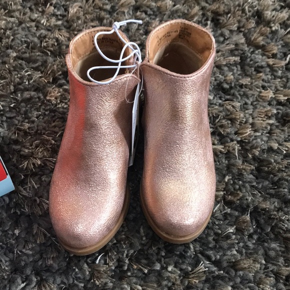 Cat & Jack Other - Cat & Jack new in box boots